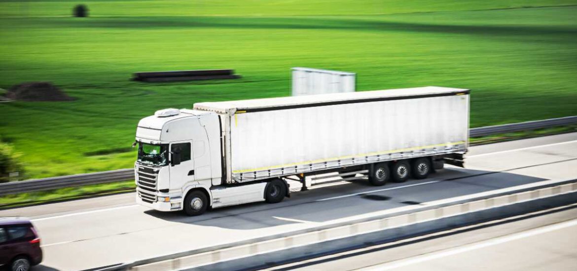 8 Factors to Consider When Transporting Goods in Business Logistics